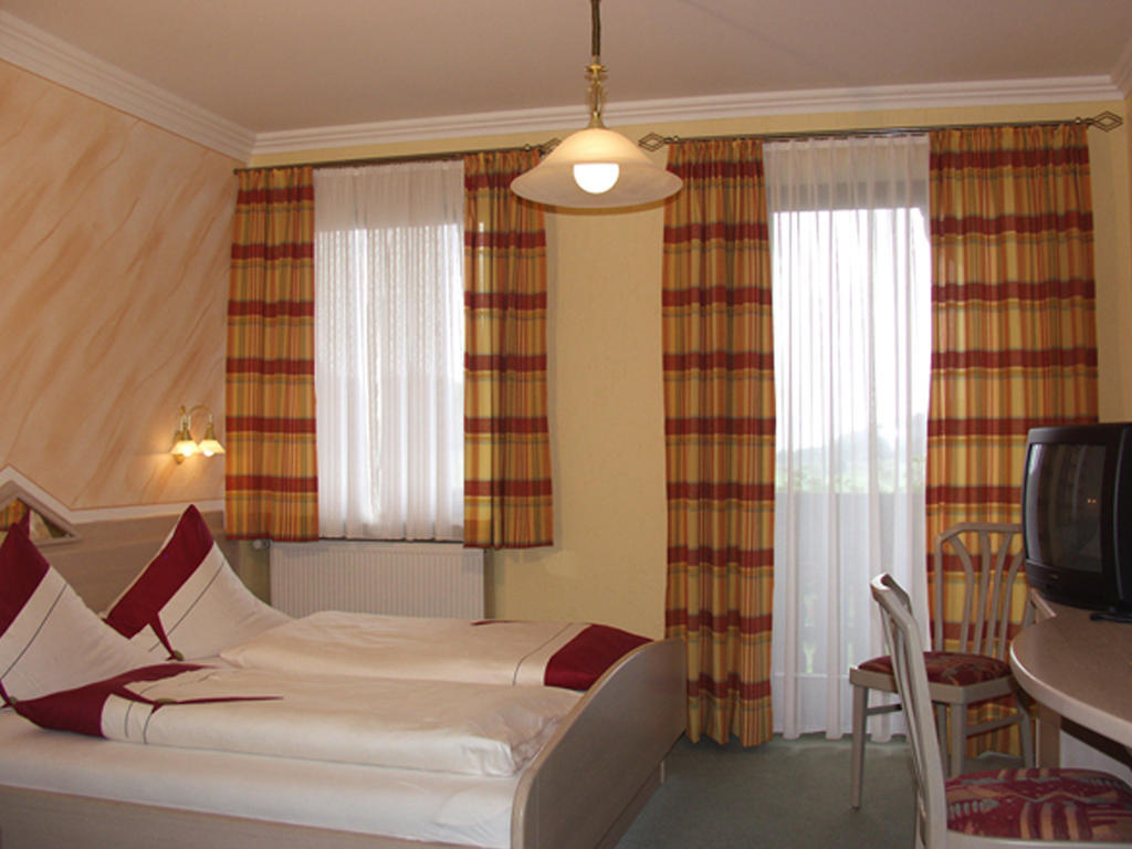 Gasthof-Hotel Dilger Rattenberg Kamer foto